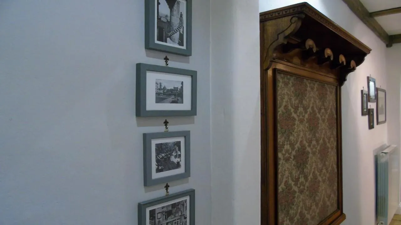 Duomo Classic Apartment Florence Italy